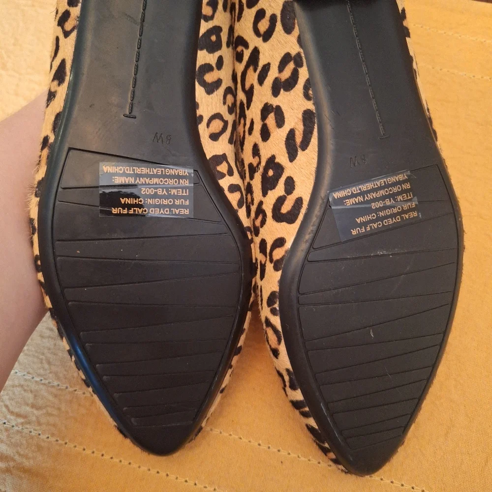 NWOT Vaneli Women's Leopard Print Flats Real Fur Sz 8 Wide